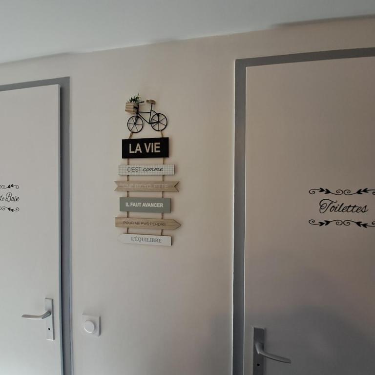 La vie est une aventure - One-Bedroom Apartment - 13