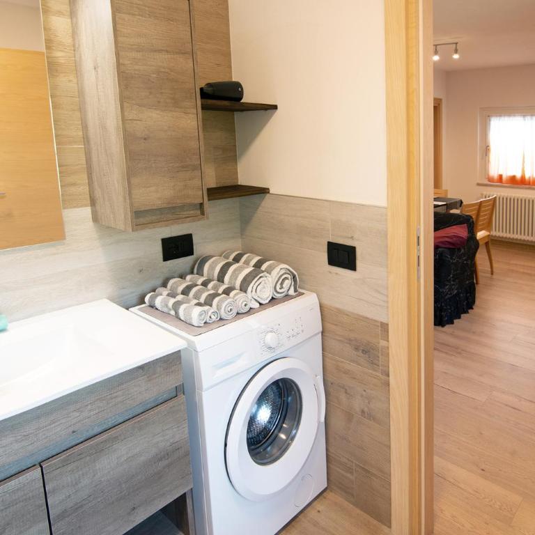 Casa Virginia in Val di Fiemme - Appartamento con 1 Camera da Letto, Balcone e Vista Montagna - 21