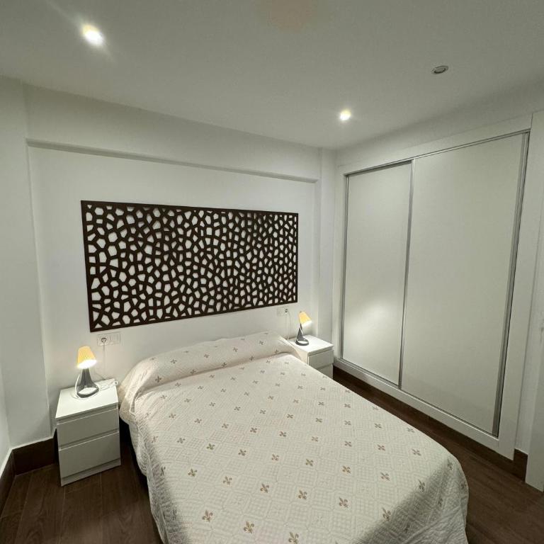 Granada Center Chueca Deluxe Apartment - Four-Bedroom Deluxe Apartment - 13