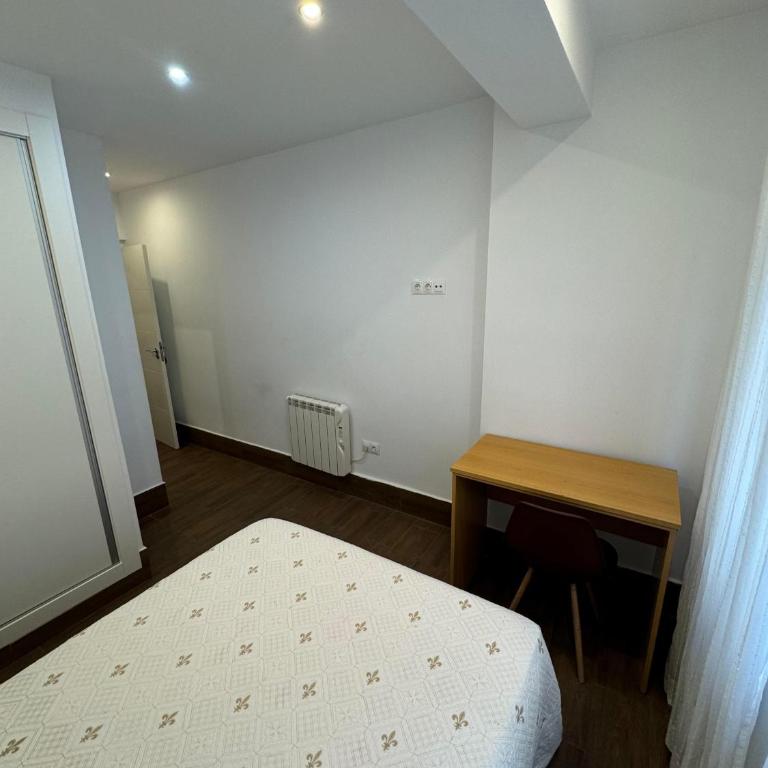 Granada Center Chueca Deluxe Apartment - Four-Bedroom Deluxe Apartment - 19
