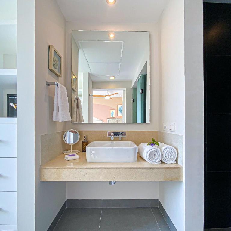 Corasol Condo with Rooftop Pools, Beach Club Access & Private Terrace - Two-Bedroom Deluxe Apartment with Balcony - 19