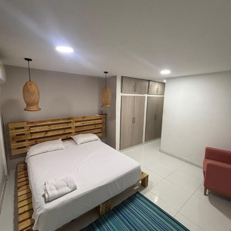 Wonderful trinity beach house in crespo. - Five-Bedroom House - 31
