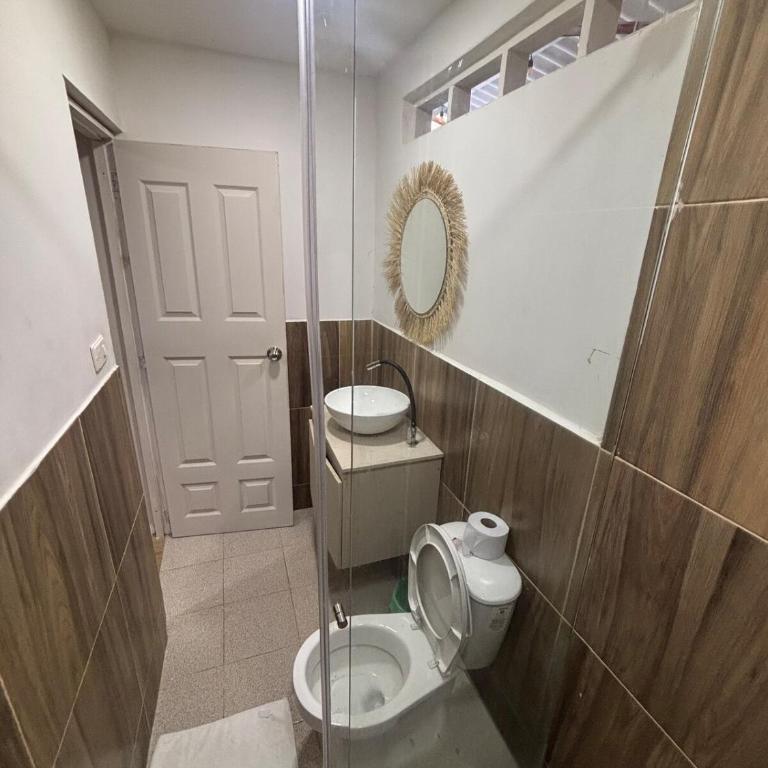 Wonderful trinity beach house in crespo. - Five-Bedroom House - 26