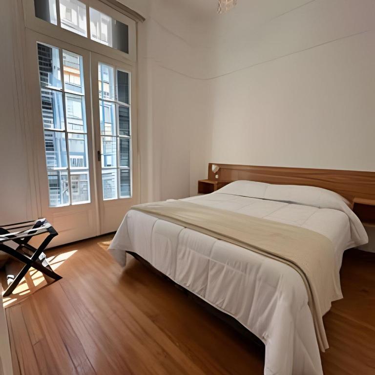 A metros de todo - Moderno y con seguridad 24 Hs - Apartamento Familiar de 2 dormitorios con vistas - 3