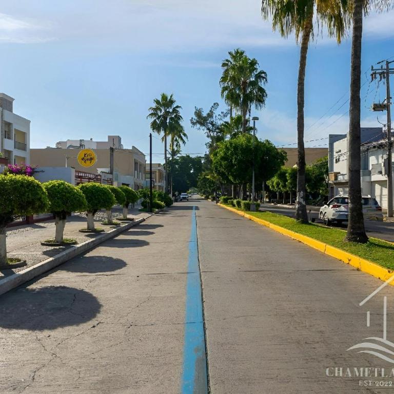Luxe Modern-5 Star Area-Walk 2 Beach-Pool-View-King Bed - Superior Apartment - 49