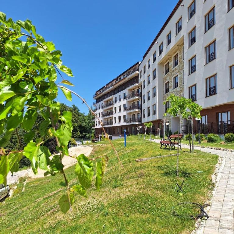 NLux Nest Milmari - Apartment with Mountain View - 10