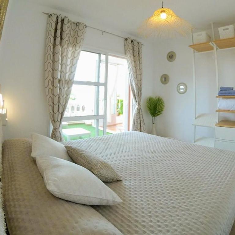Spacious villa 500 m from the sea! Playa Del Duque - Casa de 4 dormitorios - 23