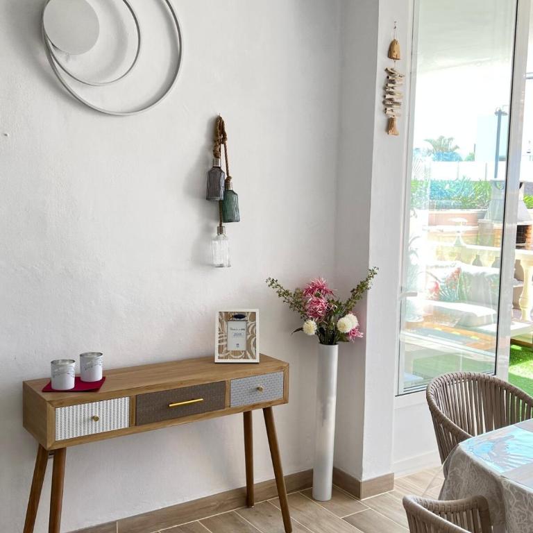 Spacious villa 500 m from the sea! Playa Del Duque - Casa de 4 dormitorios - 38