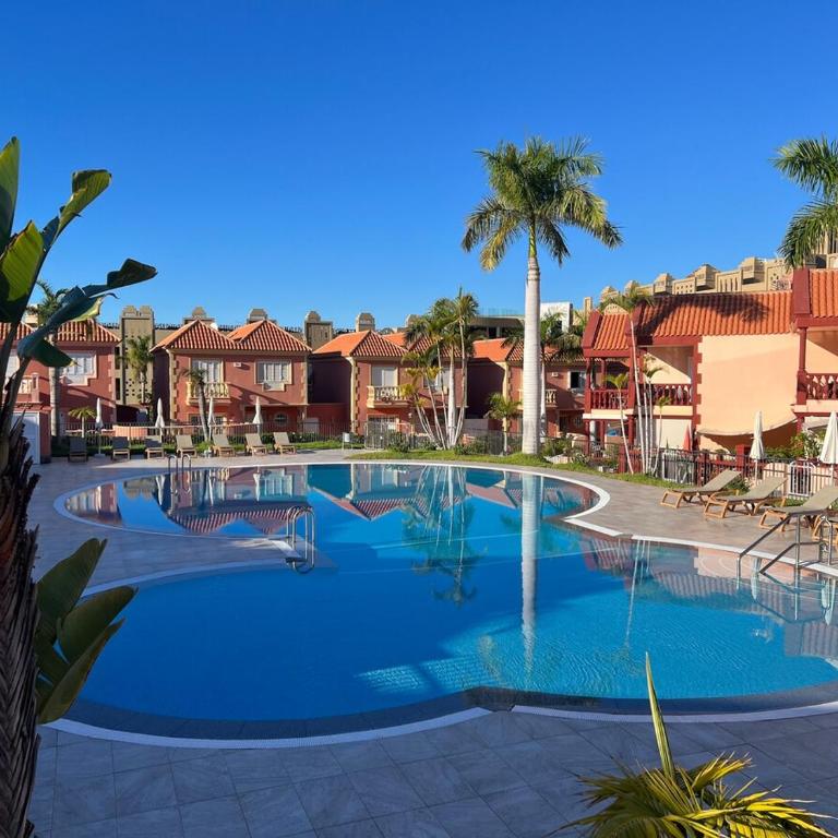 Spacious villa 500 m from the sea! Playa Del Duque - Casa de 4 dormitorios - 43