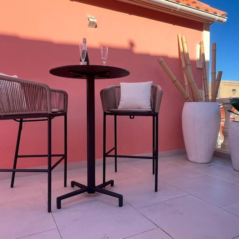 Spacious villa 500 m from the sea! Playa Del Duque - Casa de 4 dormitorios - 56