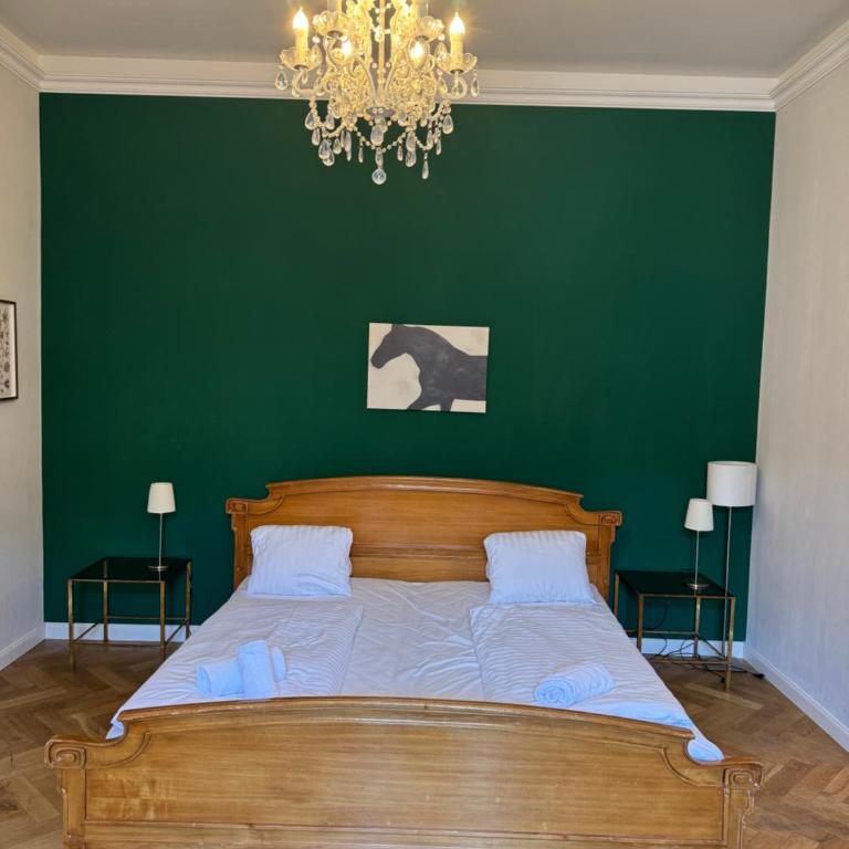 Privatzimmer im ehemaligen Grand Hotel de l Europe - Apartment mit 1 Schlafzimmer - 1