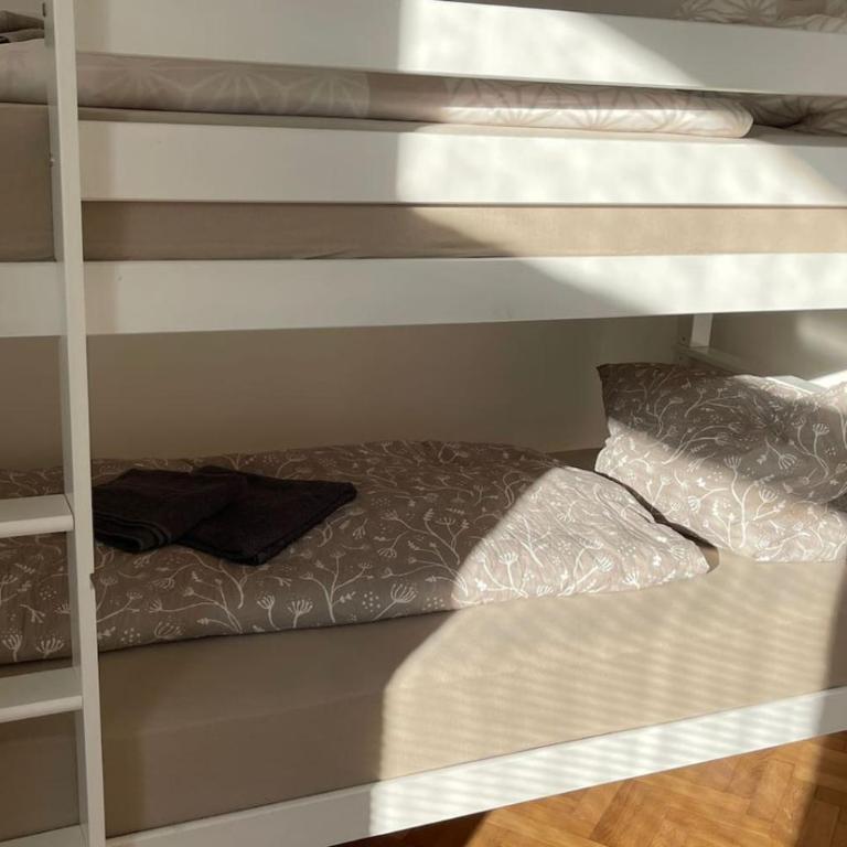 Room in Top 2 Vila Rebuli For 4 people - Vierbettzimmer mit Gemeinschaftsbad - 6