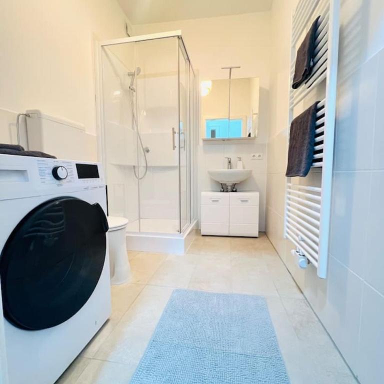 Modern New Eggenberg Top 1b - Apartment - 4