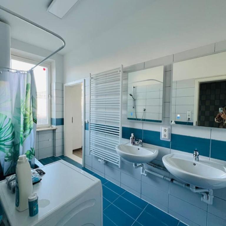 Villa Rebuli - room - zentral leben in der Top3 - Doppelzimmer mit Gemeinschaftsbad - 11