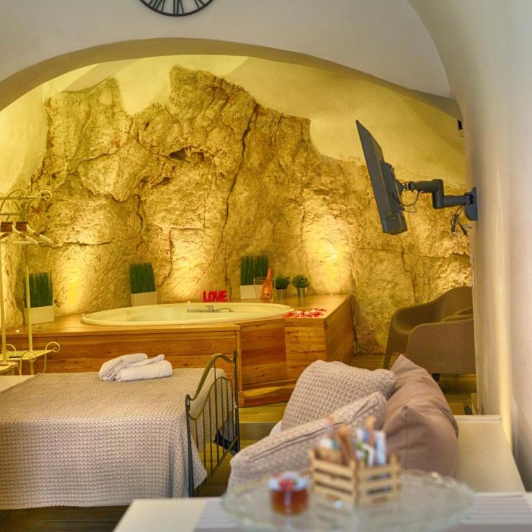 Suite Grotta della luna - Romantic Luxury Jacuzzi - Casa con 1 Camera da Letto - 8