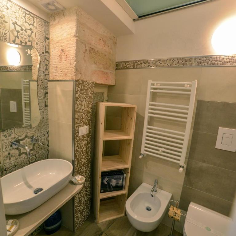 Suite Grotta della luna - Romantic Luxury Jacuzzi - Casa con 1 Camera da Letto - 20