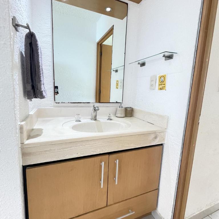Comoda Suite Cancun - BEACH CONDO - 6PX - Apartment - 4