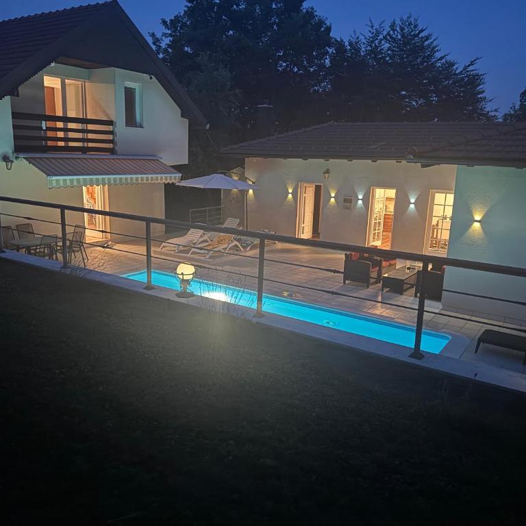 Villa RELAX Miševići - Vila sa 3 Spavaće Sobe - 13