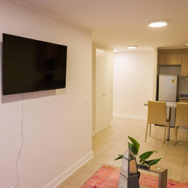 Central 1BR Gem Walk to Metro & More - Apartamento - 11