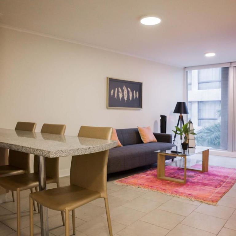Central 1BR Gem Walk to Metro & More - Apartamento - 14