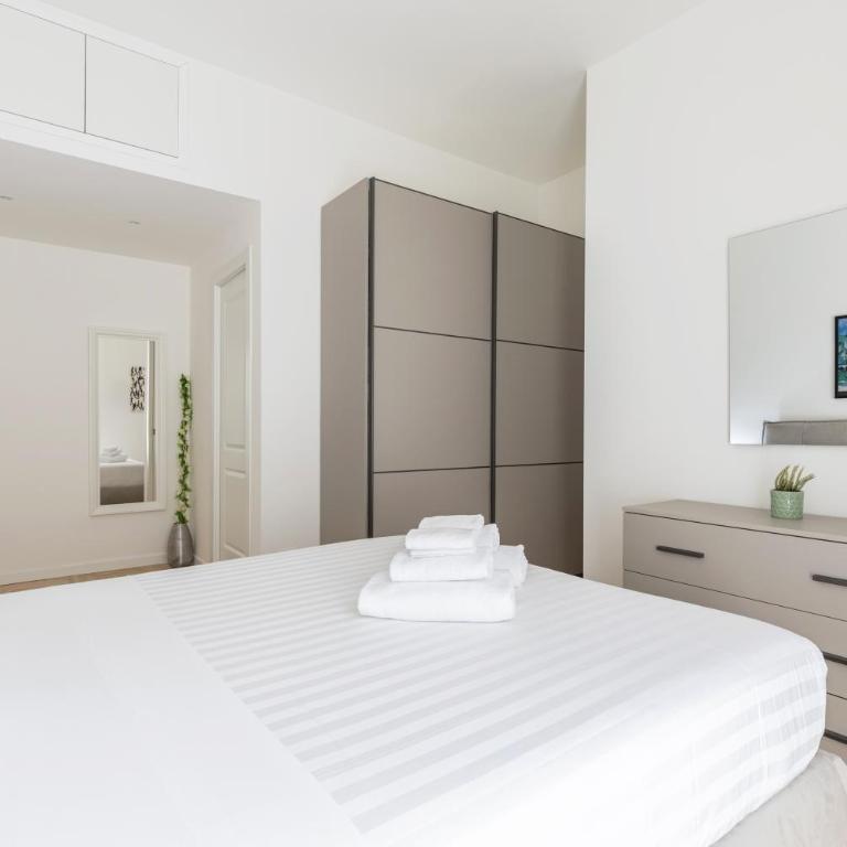 Hostly-The Montebello Suite-Near Trevi - Appartamento Deluxe con 1 Camera da Letto - 9