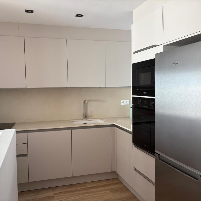Le bateau immobile - Three-Bedroom Apartment - 14