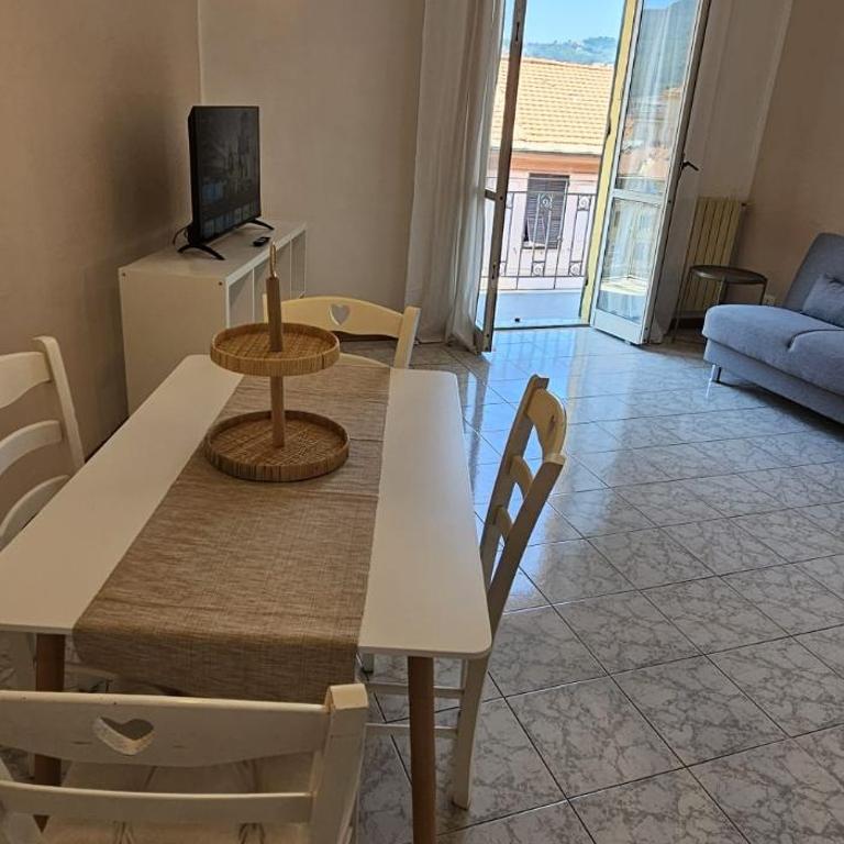 Spezia's Home - Appartamento con 2 Camere da Letto - 15