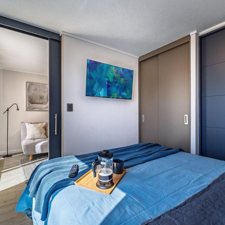 Santa Elvira Apartments - Deluxe One-Bedroom Apartment with City View - 6