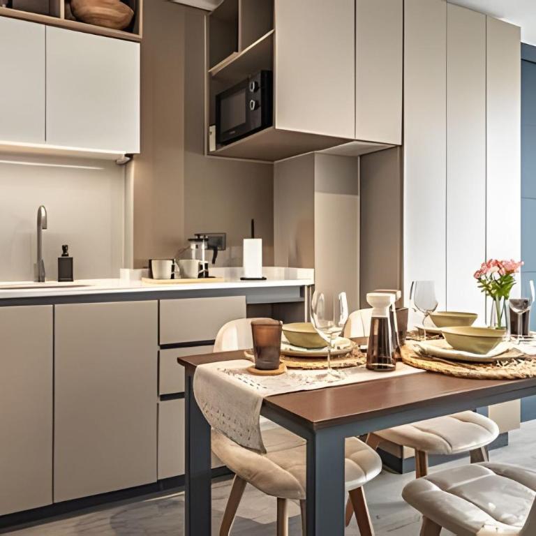 Santa Elvira Apartments - Deluxe One-Bedroom Apartment - 12