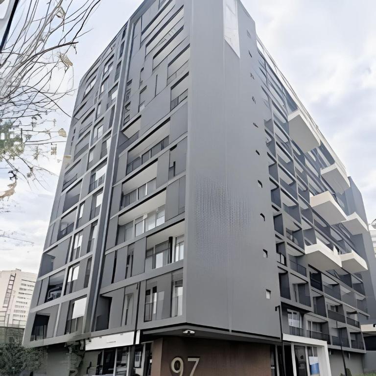 Santa Elvira Apartments - Deluxe One-Bedroom Apartment - 39