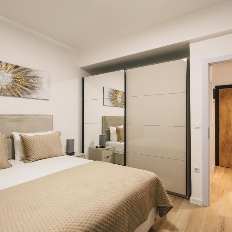 Dani Deluxe Apartments - One-Bedroom Apartment - 13