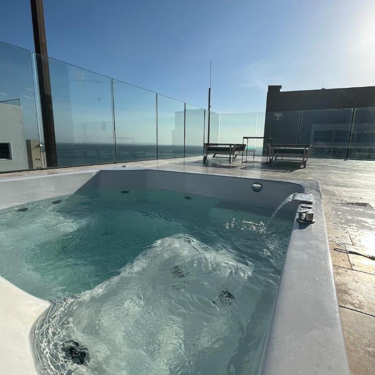 Apartment loft lux front of the beach - Apartamento de 2 dormitorios con balcón y vistas al mar - 1