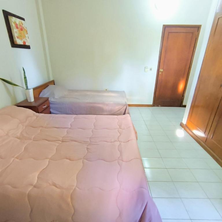 Encarnación Lodge & apartments - Seven-Bedroom House - 36