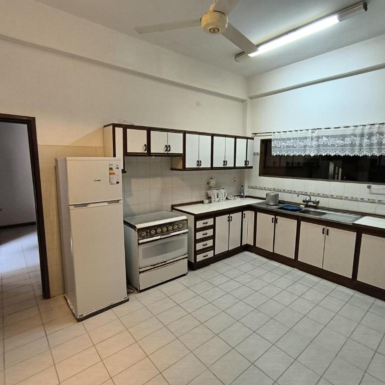 Encarnación Lodge & apartments - Seven-Bedroom House - 11