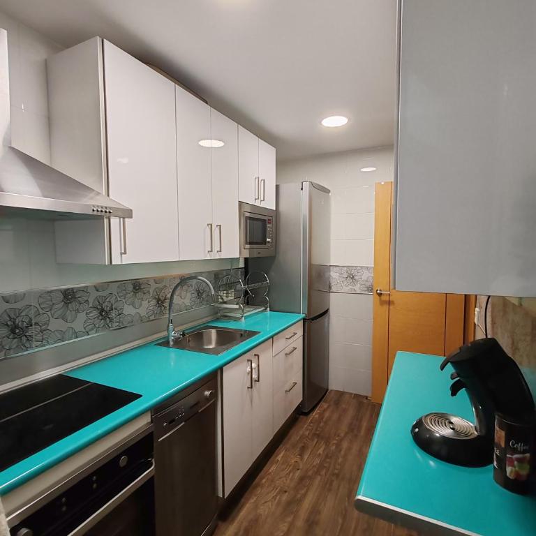 Dreaming Ribera del Genil - free parking - Three-Bedroom Apartment - 18