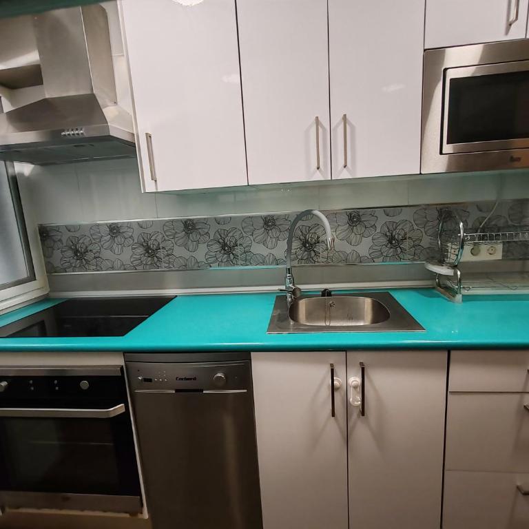 Dreaming Ribera del Genil - free parking - Three-Bedroom Apartment - 23