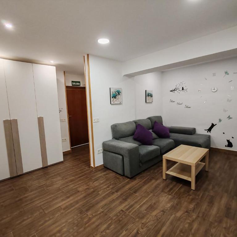 Dreaming Ribera del Genil - free parking - Three-Bedroom Apartment - 26