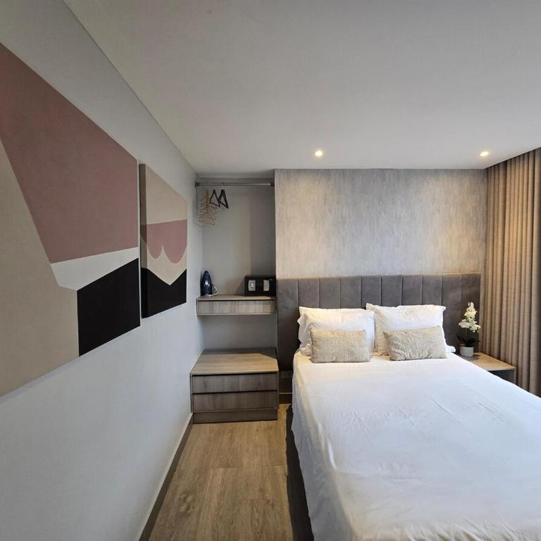 Apartamento con balcón y vista al lago - One-Bedroom Apartment - 7
