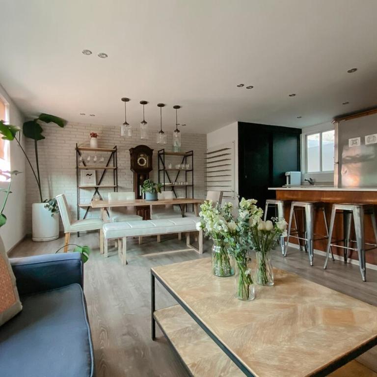 It is so cool that even Owen Wilson loves La Roma - Apartamento de 2 dormitorios - 49