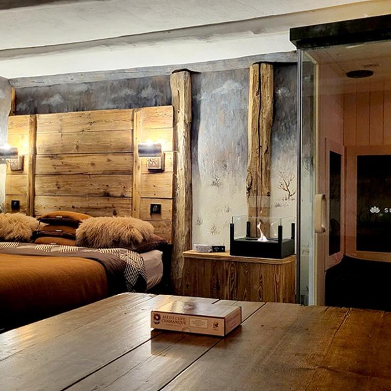 La Bergerie du Miravidi - Chambre Double avec Baignoire Balnéo et Sauna Infrarouges - 10