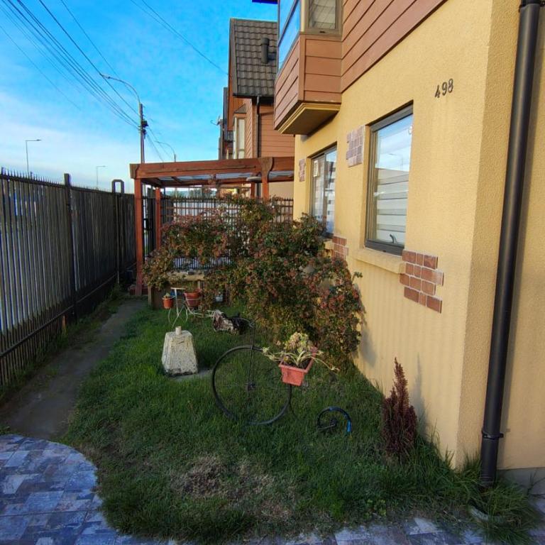 Casa Amoblada a pasos de Aeropuerto - Casa de 3 dormitorios - 1