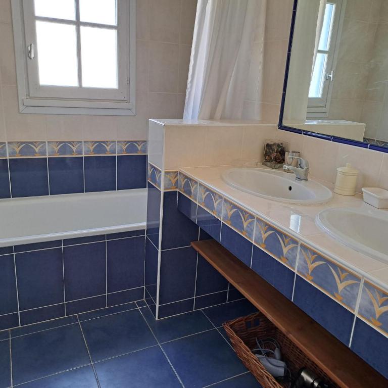 Belle villa avec piscine dans quartier calme à Saint-Jean-de-Monts - FR-1-323-542 - Vacation Home - 9