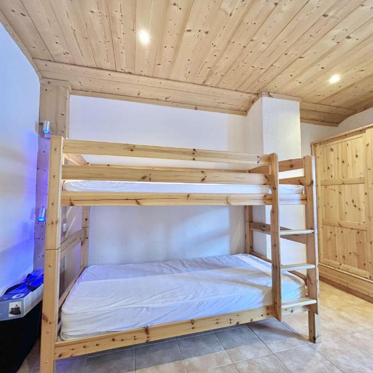 Chalet indépendant avec spa, sauna et cheminée à Notre-Dame-de-Bellecombe - 10 pers - Chalet 3 Chambres - 18