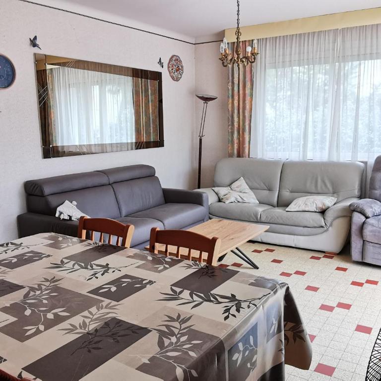 Maison 3 chambres, 150 m de la plage, 4/6 pers, WI-FI, terrasse, parking, proche commerces, La Tranche sur Mer - FR-1-194-370 - Casa de vacaciones (6 adultos) - 3