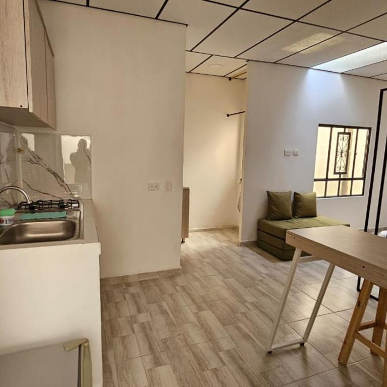 Apartaestudio tipo Loft tranquilo cerca al Parque - Family Studio - 15