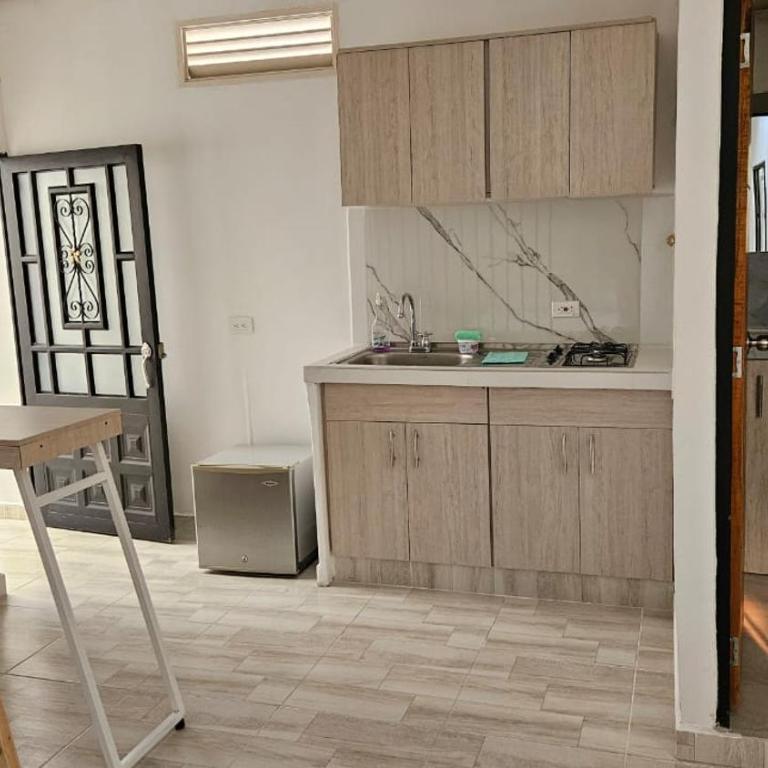 Apartaestudio tipo Loft tranquilo cerca al Parque - Family Studio - 10