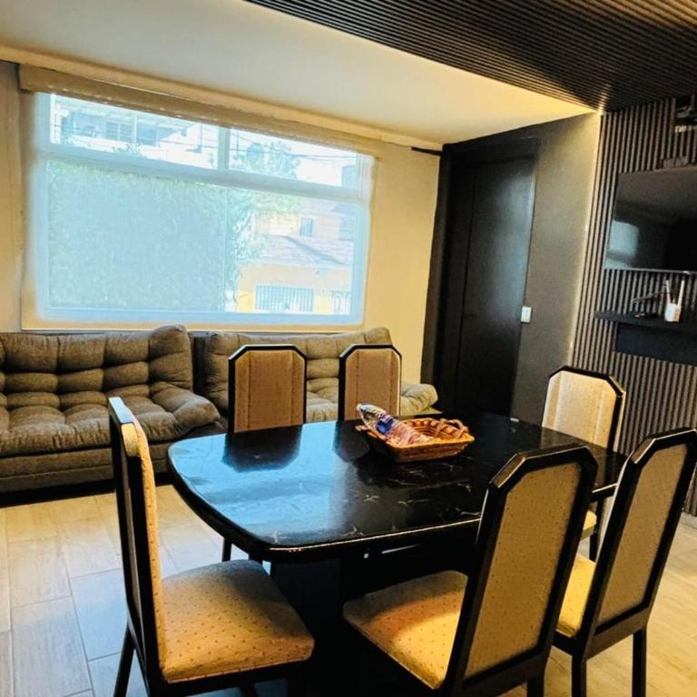 Depa Frente al aeropuerto hasta 12 Huéspedes - Three-Bedroom Apartment - 5