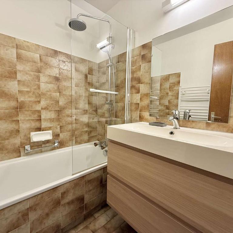 Appartement avec parking, vue montagne - 4 pers. - Appartement 1 Chambre - 16