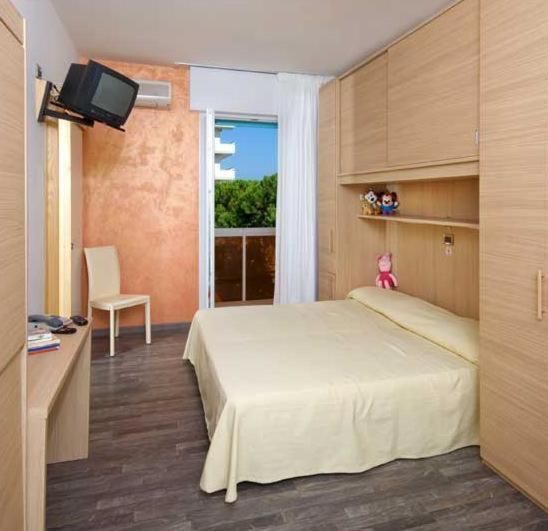 Hotel Villa Gioiosa - Camera Matrimoniale/Doppia con Letti Singoli con Balcone e Vista Mare Laterale - 1