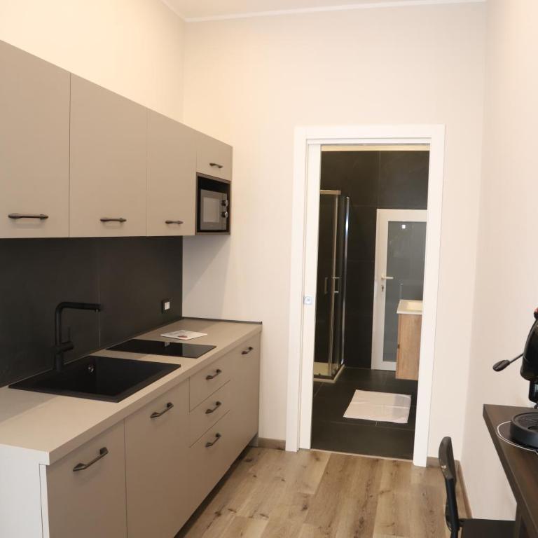 Ilary bari home - One-Bedroom Apartment - 12